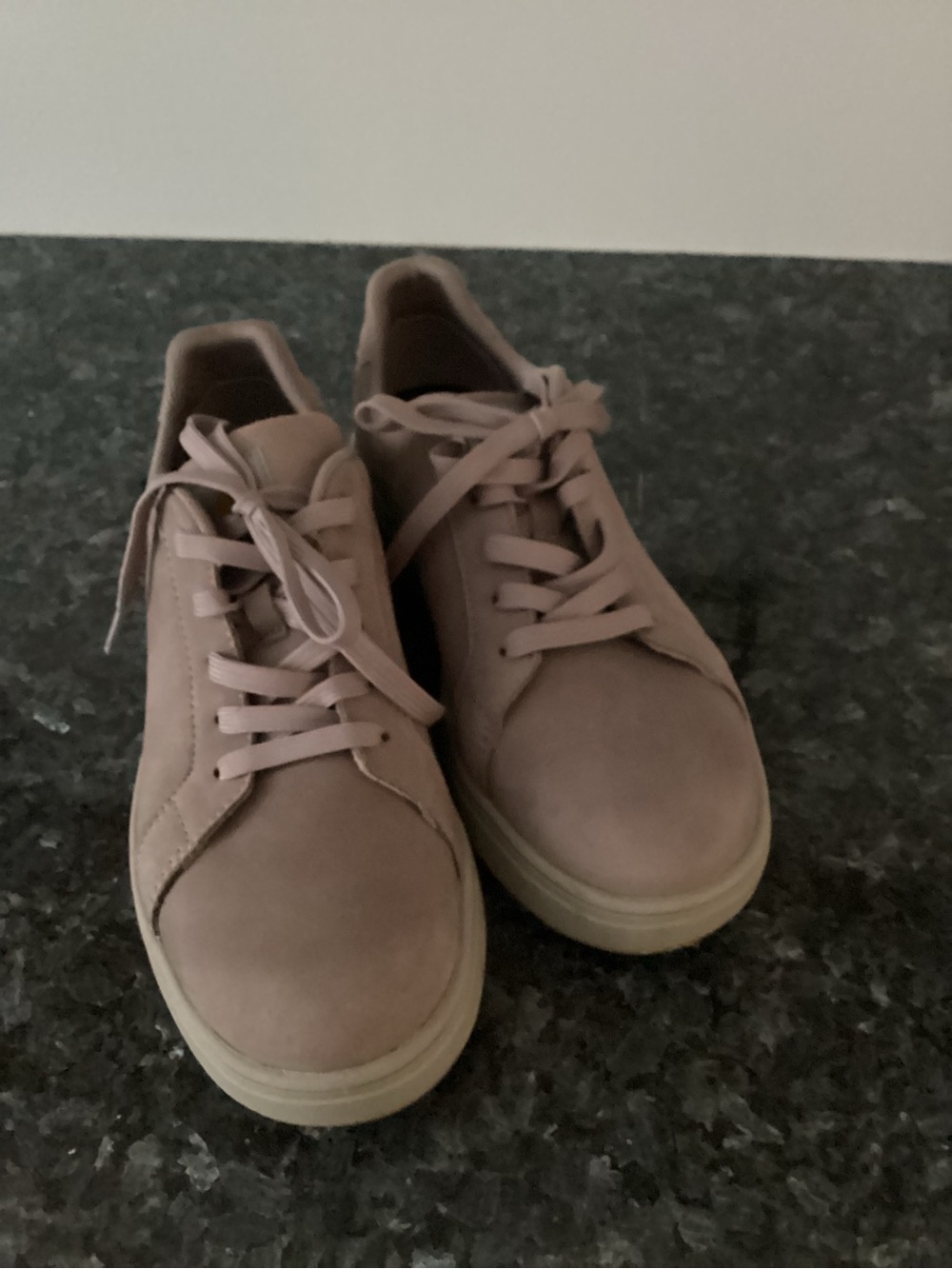Carhartt Men's Low-Top Sneakers in Taupe